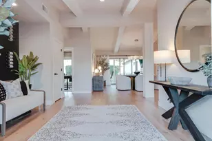 243 W Harmont Dr, Phoenix, AZ 85021 - Photo 9