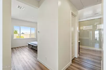 1110 E Monte Way, Phoenix, AZ 85042 - Photo 21