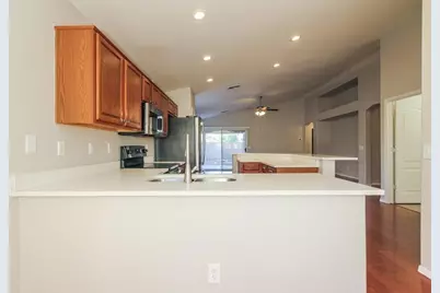 8459 W Ross Avenue, Peoria, AZ 85382 - Photo 7