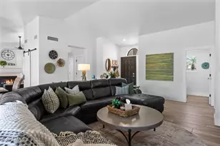 1390 N Valencia Dr, Chandler, AZ 85226 - Photo 9