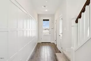 8043 W Harmont Dr, Peoria, AZ 85345 - Photo 15