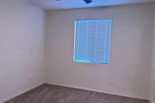 17768 W Daley Ln, Surprise, AZ 85387 - Photo 11