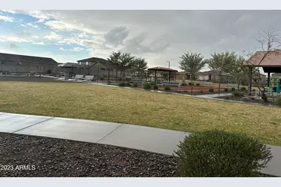 17768 W Daley Lane, Surprise, AZ 85387 - Photo 15