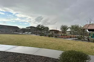 17768 W Daley Ln, Surprise, AZ 85387 - Photo 15