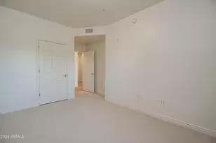 5450 E Deer Valley Dr, Phoenix, AZ 85054 - Photo 23