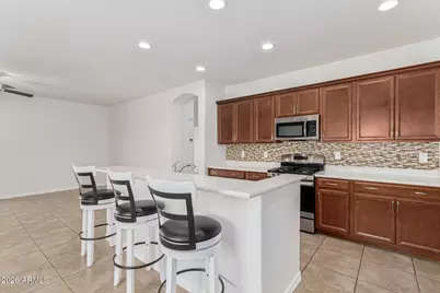 476 W Honey Locust Avenue, San Tan Valley, AZ 85140 - Photo 9