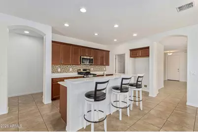 476 W Honey Locust Avenue, San Tan Valley, AZ 85140 - Photo 7