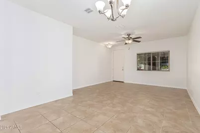 476 W Honey Locust Avenue, San Tan Valley, AZ 85140 - Photo 15