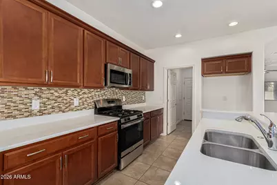 476 W Honey Locust Avenue, San Tan Valley, AZ 85140 - Photo 11