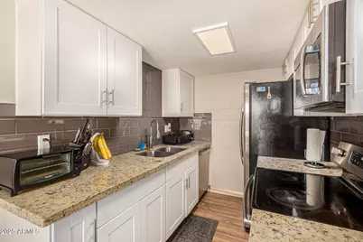 8532 E Portland Street, Scottsdale, AZ 85257 - Photo 9