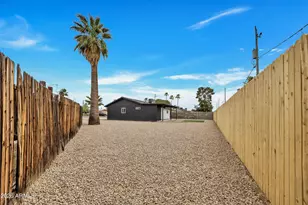 4246 N 10th Pl, Phoenix, AZ 85014 - Photo 23