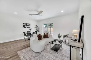 4246 N 10th Pl, Phoenix, AZ 85014 - Photo 13