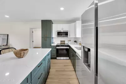 4246 N 10th Place, Phoenix, AZ 85014 - Photo 9