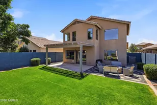 3326 E Hononegh Dr, Phoenix, AZ 85050 - Photo 5
