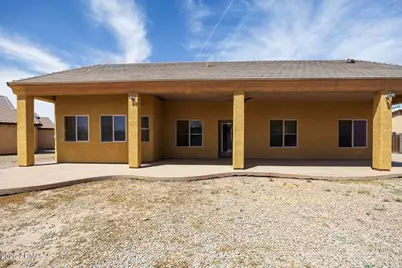 9461 W Kramer Place, Arizona City, AZ 85123 - Photo 31