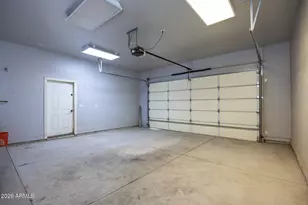 9461 W Kramer Pl, Arizona City, AZ 85123 - Photo 29