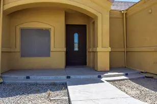 9461 W Kramer Pl, Arizona City, AZ 85123 - Photo 3