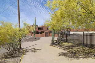 47012 N New River Rd, New River, AZ 85087 - Photo 33