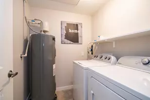 2511 W Queen Creek Rd, Chandler, AZ 85248 - Photo 13