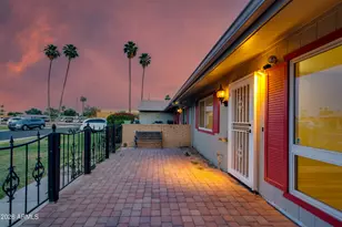10303 W Bright Angel Cir, Sun City, AZ 85351 - Photo 5