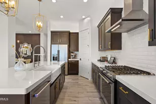 21514 N 58th St, Phoenix, AZ 85054 - Photo 9