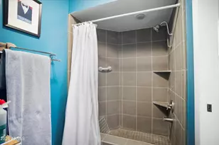 8330 E San Bernardo Dr, Scottsdale, AZ 85258 - Photo 19