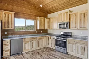 17 N1014, Greer, AZ 85927 - Photo 9
