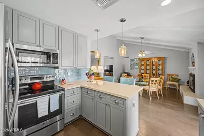 6425 W Mission Lane, Glendale, AZ 85302 - Photo 9