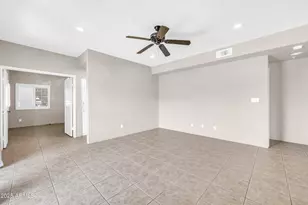 11333 N 92nd St, Scottsdale, AZ 85260 - Photo 7