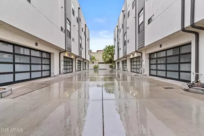 325 E Coronado Road #Unit 8, Phoenix, AZ 85004 - Photo 3