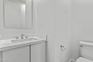 325 E Coronado Rd, Phoenix, AZ 85004 - Photo 19