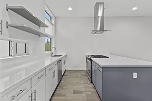 325 E Coronado Rd, Phoenix, AZ 85004 - Photo 13