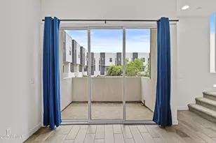 325 E Coronado Rd, Phoenix, AZ 85004 - Photo 17