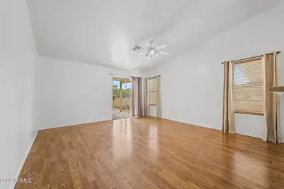 10809 W Cambridge Avenue, Avondale, AZ 85392 - Photo 9