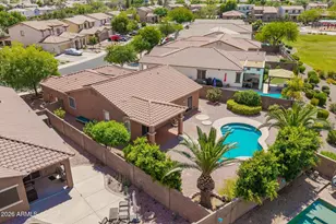 17544 W Port Royale Ln, Surprise, AZ 85388 - Photo 37