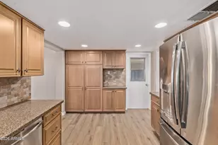 9804 N 4th Ave, Phoenix, AZ 85021 - Photo 11