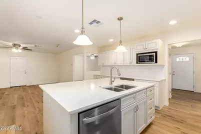 1211 W Hayward Avenue, Phoenix, AZ 85021 - Photo 13