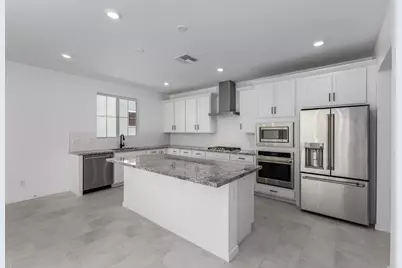 2436 W Maximo Way, Phoenix, AZ 85085 - Photo 11