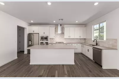 2434 W Maximo Way, Phoenix, AZ 85085 - Photo 11