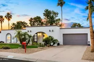 2532 E Desert Cove Ave, Phoenix, AZ 85028 - Photo 1
