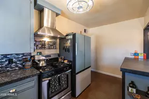 1329 E Hubbell St, Phoenix, AZ 85006 - Photo 25