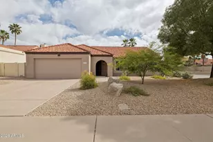 9003 E Windrose Dr, Scottsdale, AZ 85260 - Photo 3