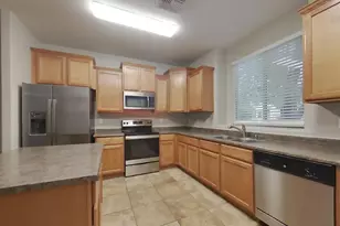 4376 E Selena Dr, Phoenix, AZ 85050 - Photo 5