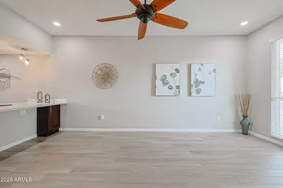 9908 W Royal Oak Road, Sun City, AZ 85351 - Photo 5