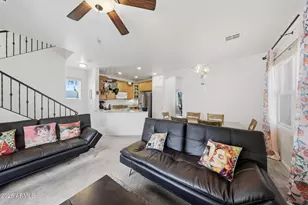 2107 E Huntington Dr, Phoenix, AZ 85040 - Photo 5