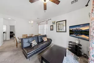 2107 E Huntington Dr, Phoenix, AZ 85040 - Photo 7