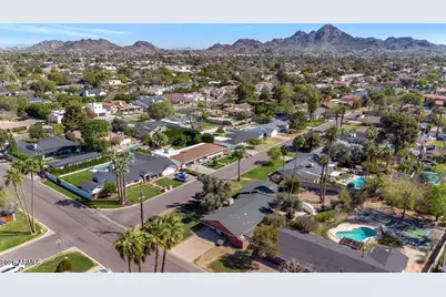 301 E McLellan Boulevard #10, Phoenix, AZ 85012 - Photo 1