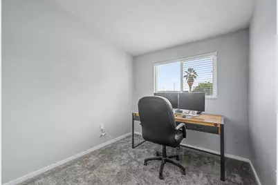 2025 E Howe Avenue, Tempe, AZ 85281 - Photo 17