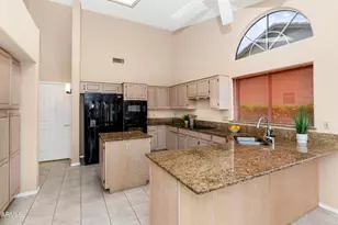 9013 W Kerry Ln, Peoria, AZ 85382 - Photo 9