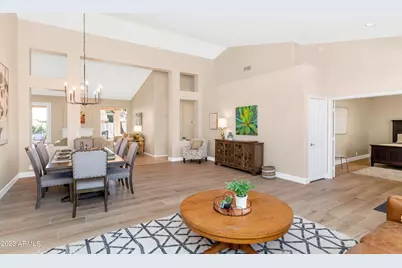 9013 W Kerry Lane, Peoria, AZ 85382 - Photo 5